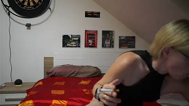 Moistdevil online show from 11-18-25, 04:11