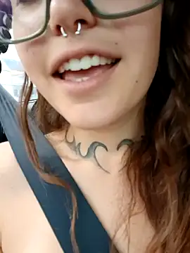 Blulilla69 online show from 09-10-25, 01:11