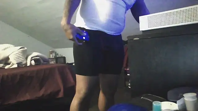 Snapshot of ReeferMadness59 chatting on 02-03-26, 06:40 ReeferMadness59 online show from 02-03-26, 06:40