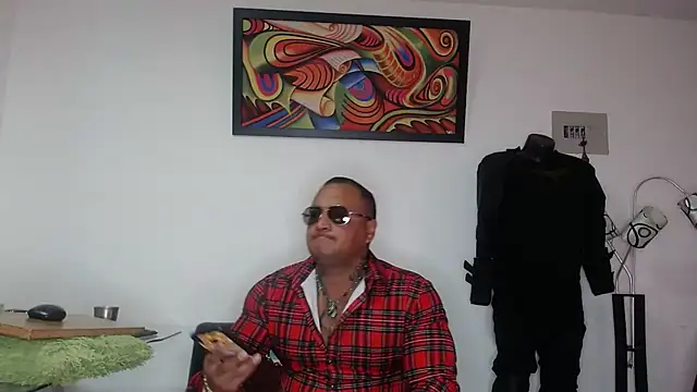 hardrock982 online show from 04-24-26, 01:35