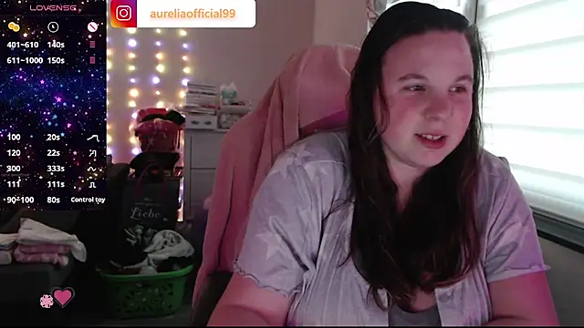 Snapshot of AureliaWinter chatting on 05-17-26, 06:37 AureliaWinter online show from 05-17-26, 06:37