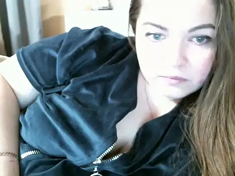 cute  cherry online show from 02-07-25, 10:30