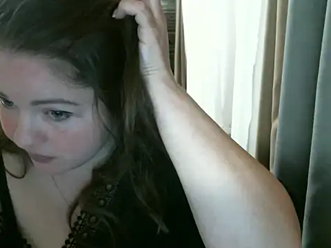 cute  cherry online show from 02-14-25, 04:41