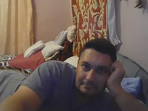 Snapshot of nemes2 chatting on 10-10-25, 06:07 nemes2 online show from 10-10-25, 06:07