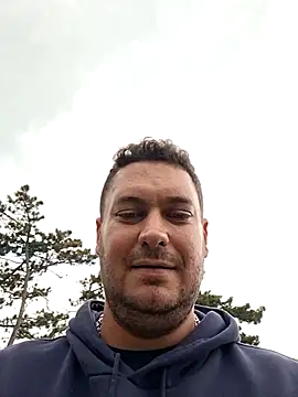 Snapshot of nemes2 chatting on 10-11-25, 11:53 nemes2 online show from 10-11-25, 11:53