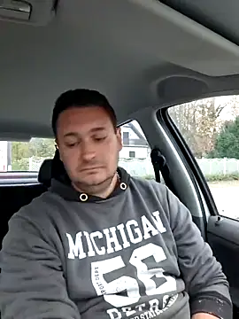 Snapshot of nemes2 chatting on 11-12-25, 02:50 nemes2 online show from 11-12-25, 02:50