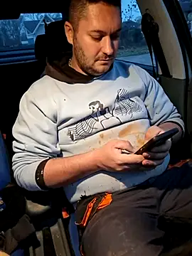 Snapshot of nemes2 chatting on 12-02-25, 03:18 nemes2 online show from 12-02-25, 03:18