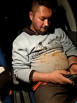 Snapshot of nemes2 chatting on 12-03-25, 03:54 nemes2 online show from 12-03-25, 03:54