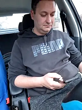 Snapshot of nemes2 chatting on 12-20-25, 02:46 nemes2 online show from 12-20-25, 02:46