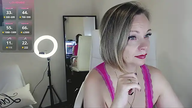 Tilly Eliot online show from 02-04-25, 05:34