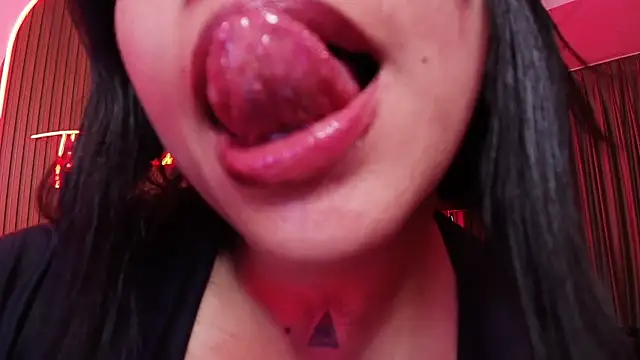 arianna smith  online show from 01-15-25, 01:34