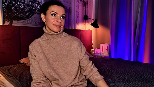 SofiaFoster  online show from 02-02-25, 05:15