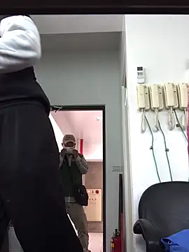 o0-69o online show from 12-23-24, 01:40
