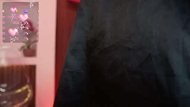 MaddyWattson online show from 10-31-25, 11:33