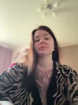 MommyDimitrescu  online show from 05-26-26, 06:31