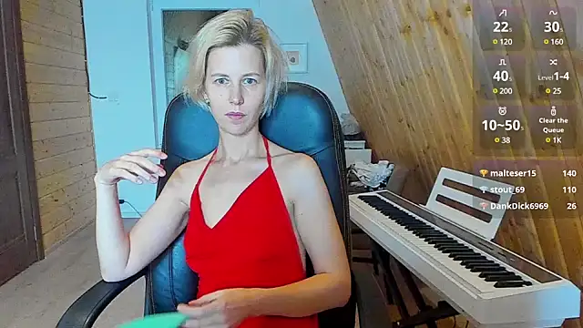 Snapshot of NonCasual5 chatting on 01-13-25, 07:10 NonCasual5 online show from 01-13-25, 07:10