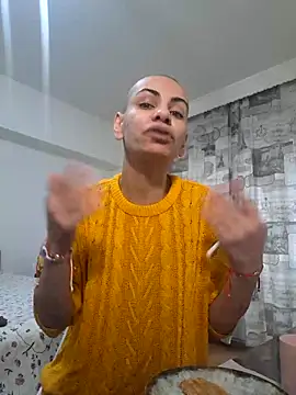 Snapshot of hotSANDRA_STARR chatting on 03-10-25, 03:52 hotSANDRA STARR online show from 03-10-25, 03:52