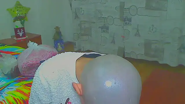 Snapshot of hotSANDRA_STARR chatting on 12-14-25, 12:38 hotSANDRA STARR online show from 12-14-25, 12:38