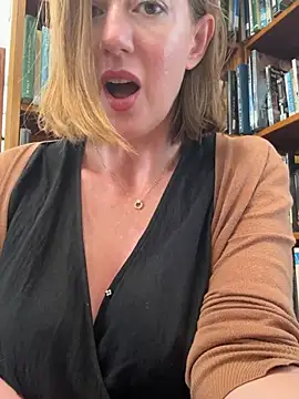 TopsyWilde online show from 01-08-25, 01:09