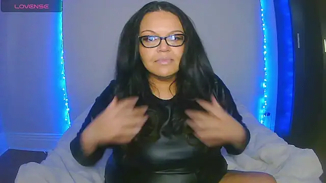 Snapshot of Mila_Ferrara chatting on 02-19-25, 11:46 Mila Ferrara online show from 02-19-25, 11:46