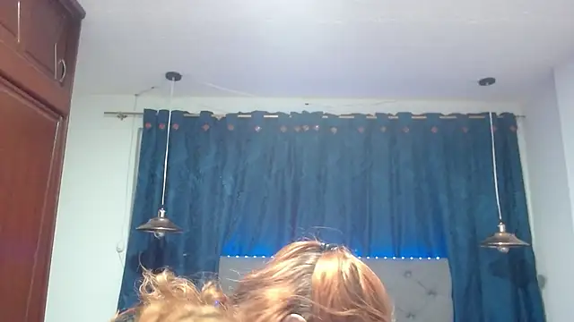 sarah lovesu online show from 10-02-25, 08:27