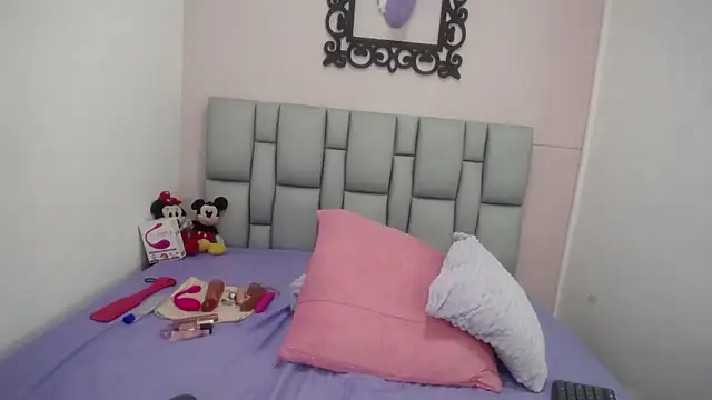 Snapshot of joanasexi chatting on 12-06-24, 11:44 joanasexi online show from 12-06-24, 11:44