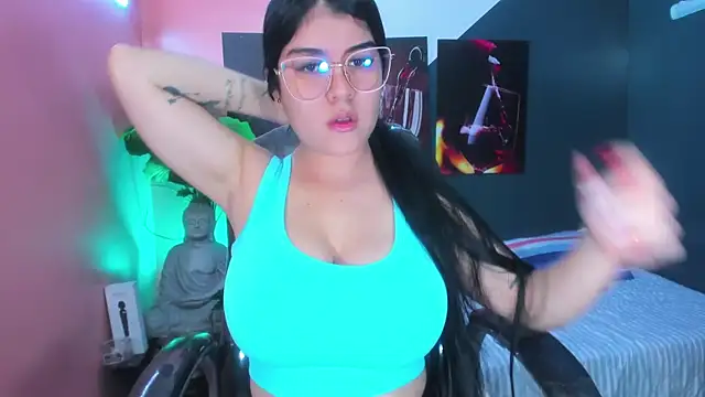 pearl weet online show from 12-23-24, 06:16