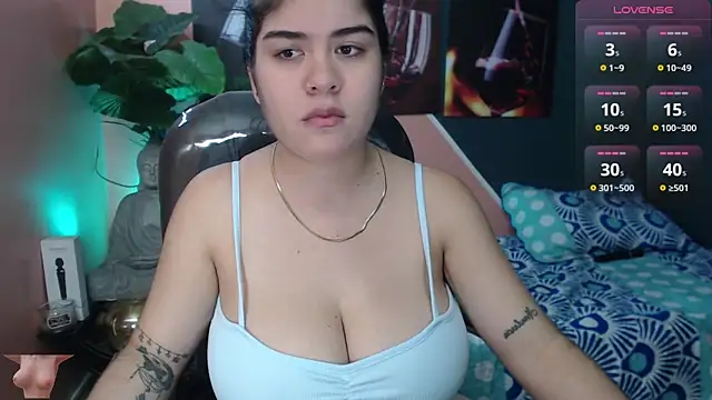 pearl weet online show from 02-09-25, 05:33