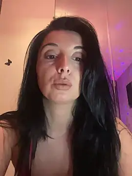 Snapshot of YreneRay chatting on 12-10-24, 11:43 YreneRay online show from 12-10-24, 11:43