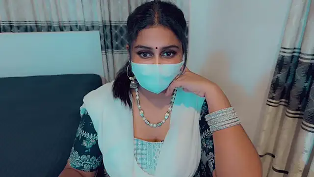 Snapshot of SonY_CaM chatting on 09-13-25, 05:13 SonY CaM online show from 09-13-25, 05:13