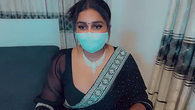 Snapshot of SonY_CaM chatting on 09-17-25, 05:14 SonY CaM online show from 09-17-25, 05:14