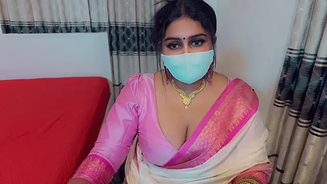 Snapshot of SonY_CaM chatting on 10-13-25, 05:13 SonY CaM online show from 10-13-25, 05:13