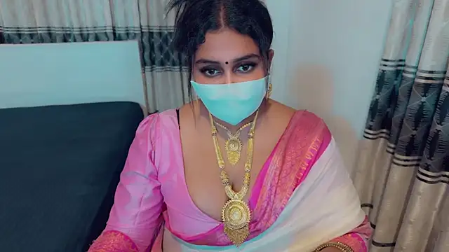 Snapshot of SonY_CaM chatting on 10-20-25, 04:40 SonY CaM online show from 10-20-25, 04:40