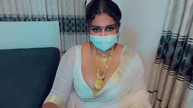 Snapshot of SonY_CaM chatting on 10-27-25, 04:44 SonY CaM online show from 10-27-25, 04:44