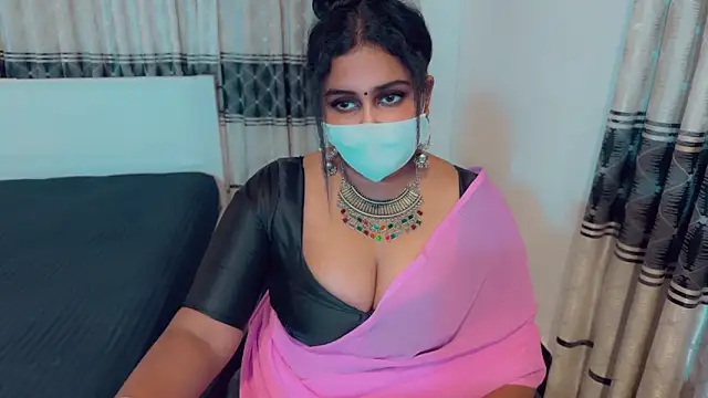 Snapshot of SonY_CaM chatting on 11-18-25, 05:17 SonY CaM online show from 11-18-25, 05:17