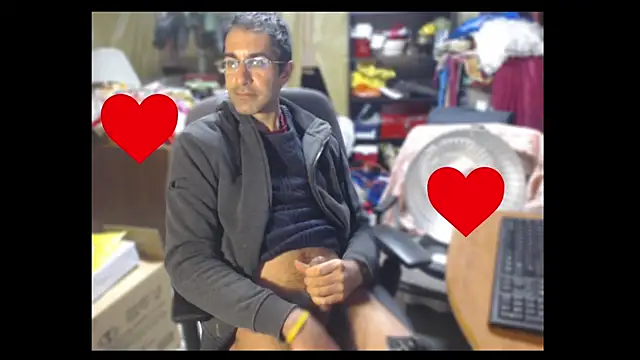 Snapshot of Gsmile1 chatting on 01-17-25, 12:20 Gsmile1 online show from 01-17-25, 12:20