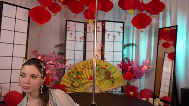 Snapshot of KittyCaitlin chatting on 02-11-25, 06:55 KittyCaitlin online show from 02-11-25, 06:55