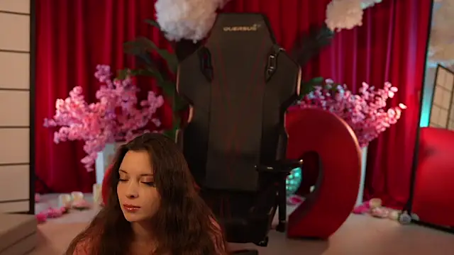 Snapshot of KittyCaitlin chatting on 02-28-25, 12:10 KittyCaitlin online show from 02-28-25, 12:10