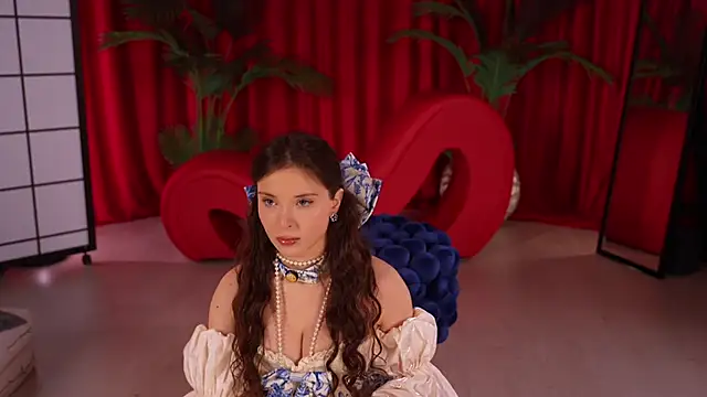 Snapshot of KittyCaitlin chatting on 10-20-25, 07:58 KittyCaitlin online show from 10-20-25, 07:58