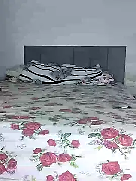 Snapshot of NeydeHotWife chatting on 01-21-25, 05:20 NeydeHotWife online show from 01-21-25, 05:20