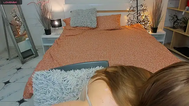 Snapshot of CharmedDoll chatting on 01-25-25, 08:00 CharmedDoll online show from 01-25-25, 08:00