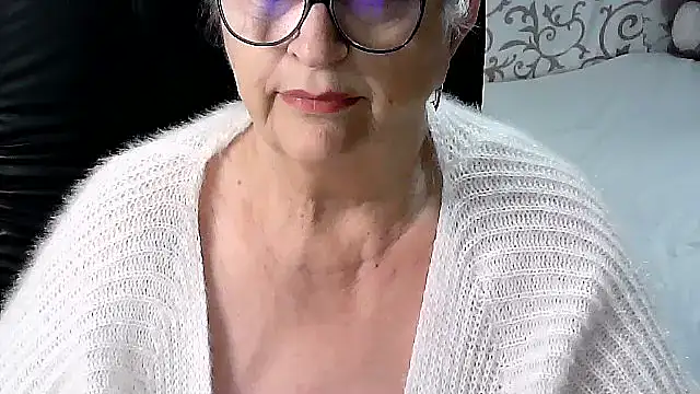 Snapshot of LolkaAlyss chatting on 02-25-25, 08:30 LolkaAlyss online show from 02-25-25, 08:30