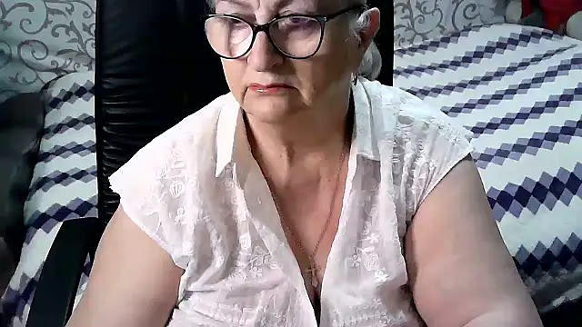 Snapshot of LolkaAlyss chatting on 03-15-25, 03:37 LolkaAlyss online show from 03-15-25, 03:37