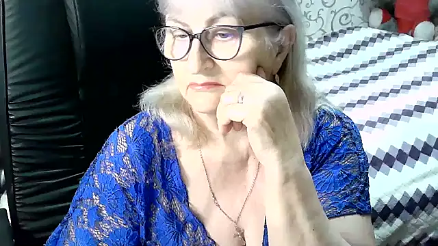 Snapshot of LolkaAlyss chatting on 03-21-25, 07:55 LolkaAlyss online show from 03-21-25, 07:55