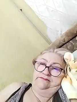 Snapshot of LolkaAlyss chatting on 09-26-25, 08:35 LolkaAlyss online show from 09-26-25, 08:35