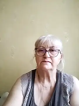 Snapshot of LolkaAlyss chatting on 09-27-25, 03:39 LolkaAlyss online show from 09-27-25, 03:39