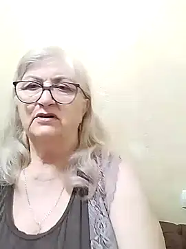 Snapshot of LolkaAlyss chatting on 09-28-25, 08:58 LolkaAlyss online show from 09-28-25, 08:58