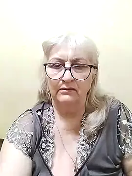 Snapshot of LolkaAlyss chatting on 09-29-25, 04:45 LolkaAlyss online show from 09-29-25, 04:45