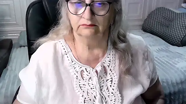 LolkaAlyss online show from 04-24-26, 11:40