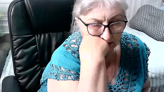 LolkaAlyss online show from 04-27-26, 09:35